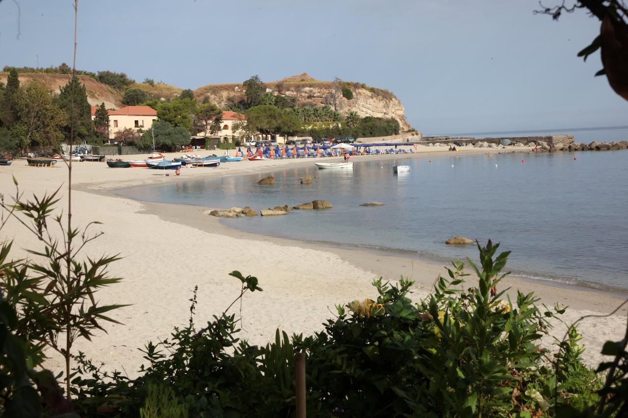 Baia Delle Sirene Beach Resort Briatico Exterior foto