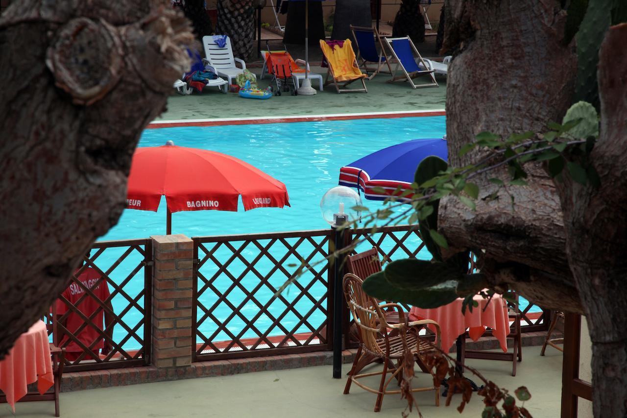 Baia Delle Sirene Beach Resort Briatico Exterior foto