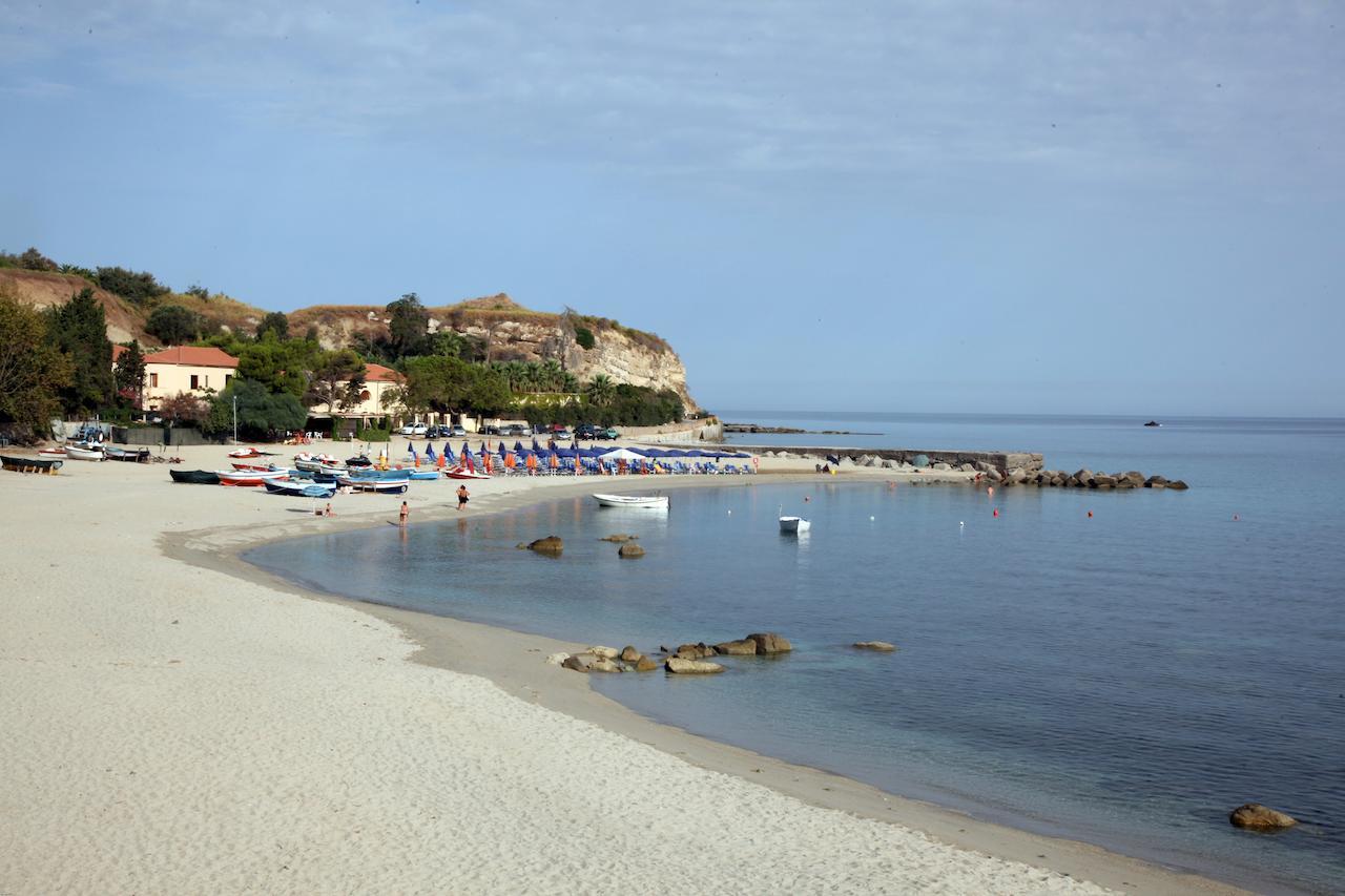 Baia Delle Sirene Beach Resort Briatico Exterior foto