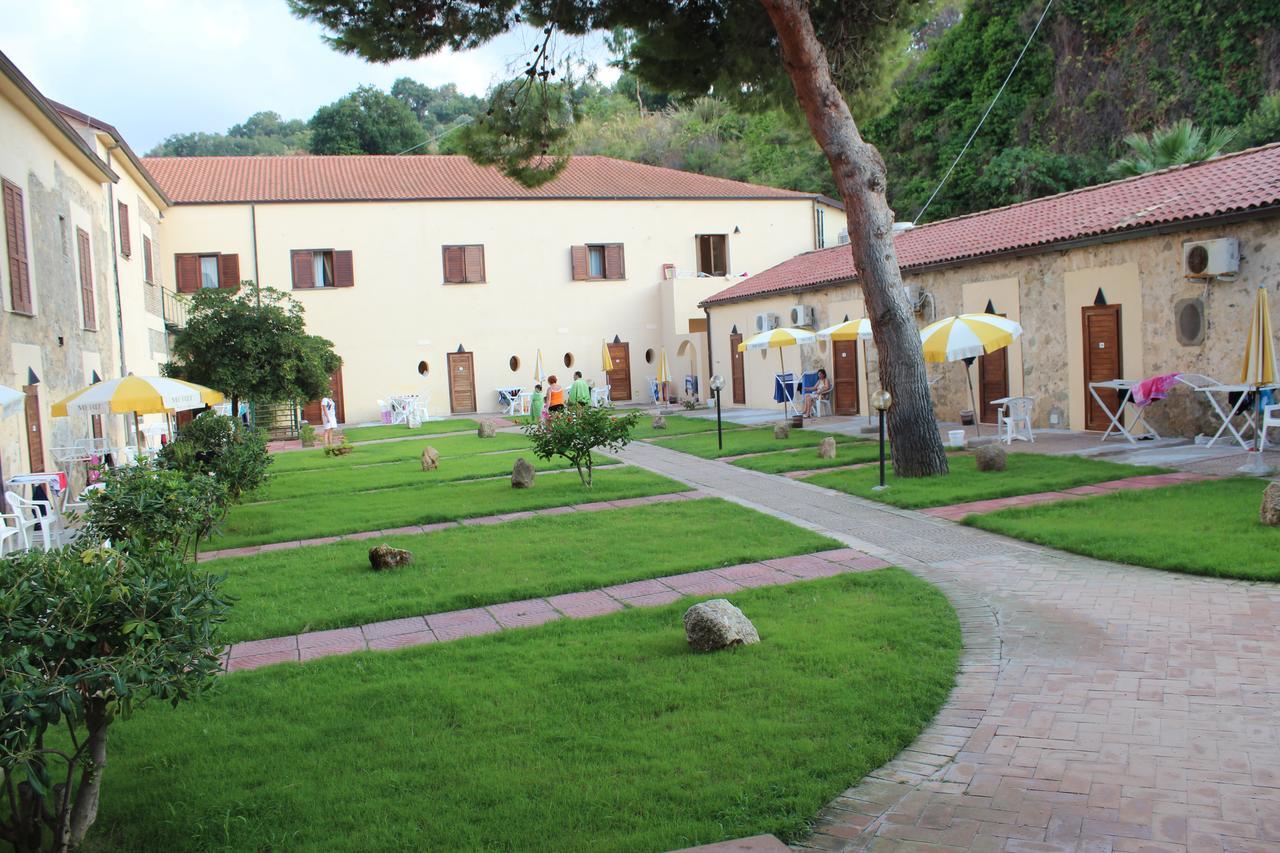 Baia Delle Sirene Beach Resort Briatico Exterior foto