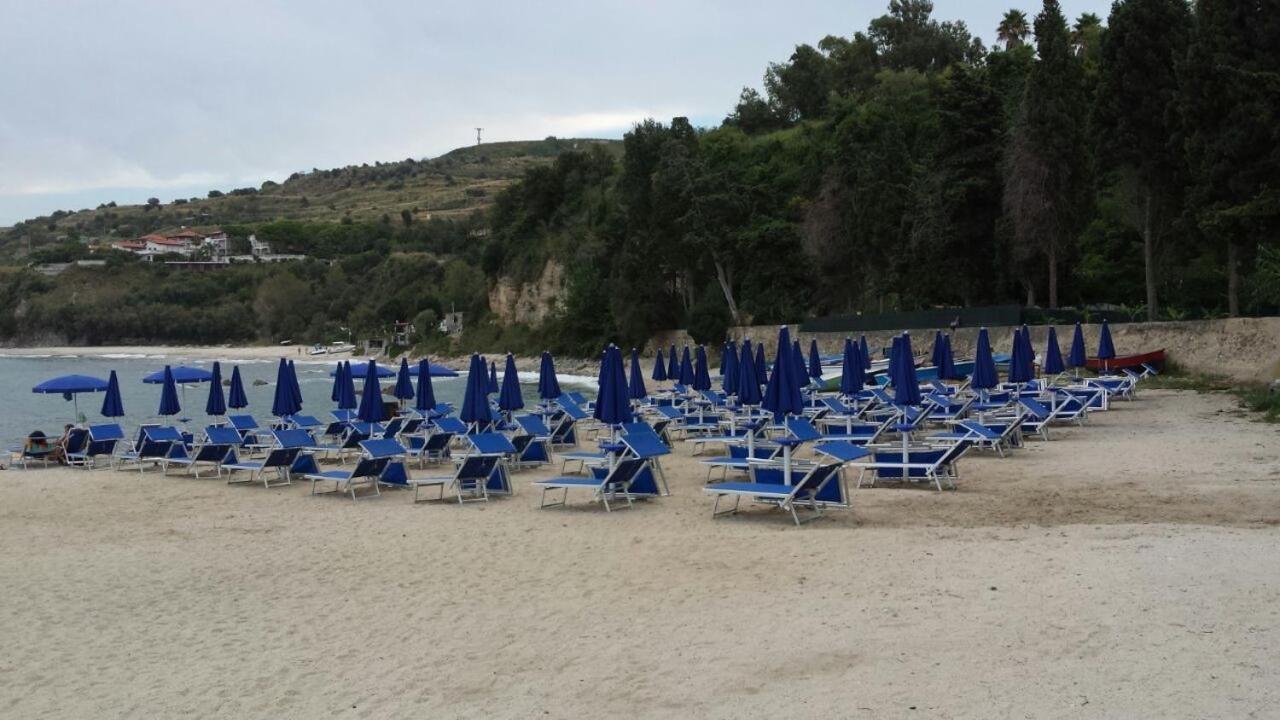 Baia Delle Sirene Beach Resort Briatico Exterior foto