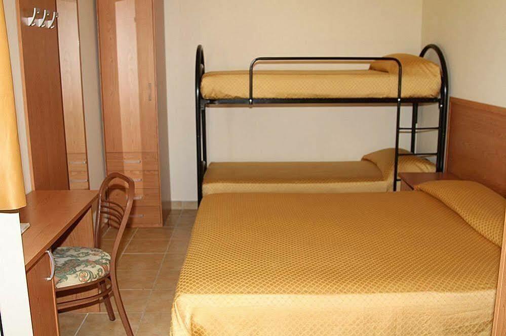 Baia Delle Sirene Beach Resort Briatico Exterior foto